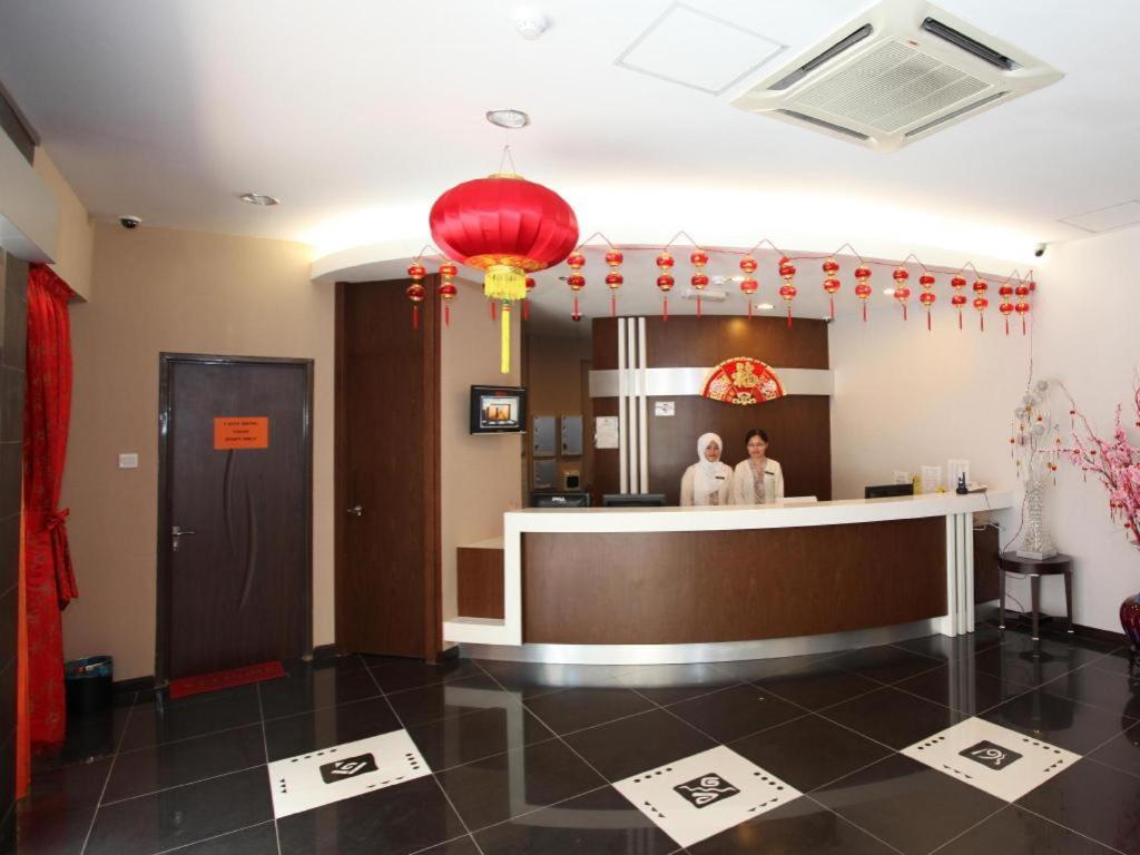 1 City Hotel Kota Kinabalu Exterior photo